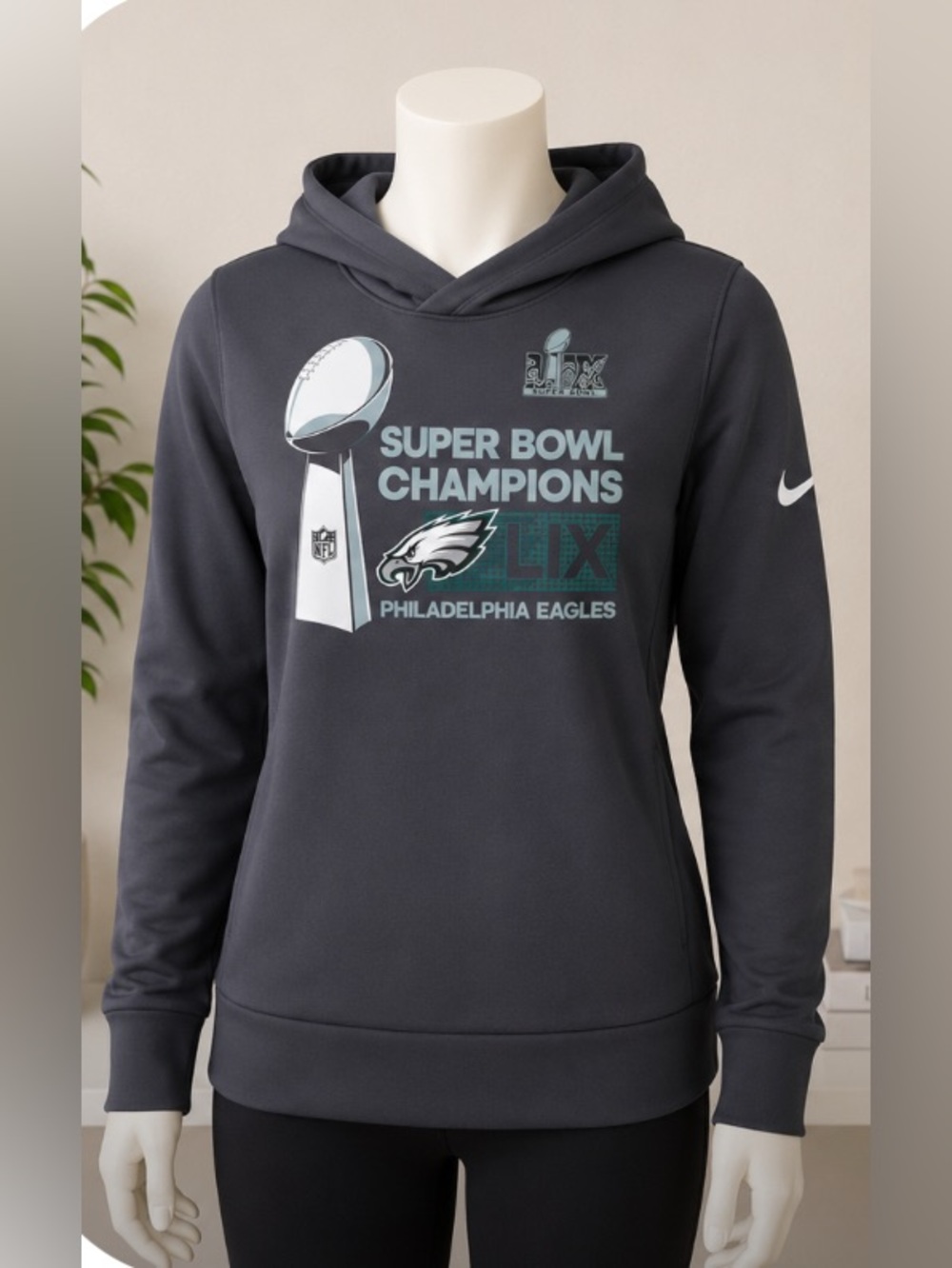 Philadelphia Eagles Women’s Super Bowl LIX Champions Nike Hoodie – New with Tags